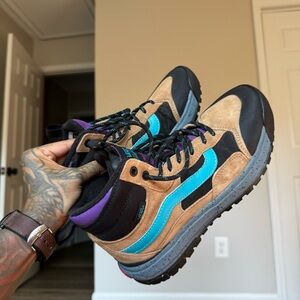 Vans Ultrarange Exo Hi Mte-1 Tobacco/Black w Teal and Purple